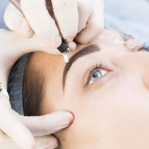 Microblading,Eyebrows,Workflow,In,A,Beauty,Salon